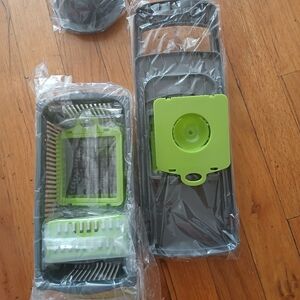 Green and Gray Vegetable Chopper